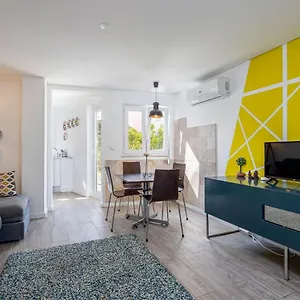 Designer Flats In Lapa By Lovelystay Lisbon
